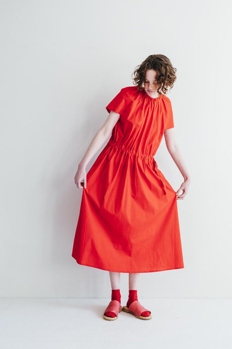 Nouveau! Robe Datta rouge tomate